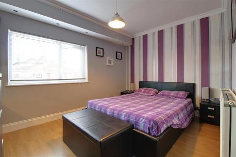 33 Bathurst Road, Gloucester, GL1 4RR