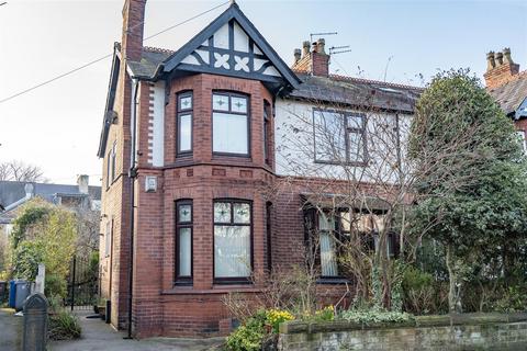 4 bedroom semi-detached house for sale, Lindow Road, Old Trafford