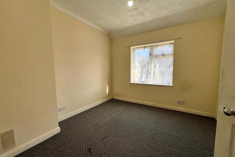 69 Warrington Road, Dagenham, RM8 3JL