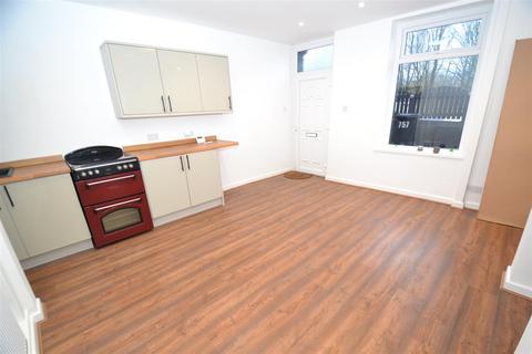 757 Wakefield Road, Bradford, BD4 7PT