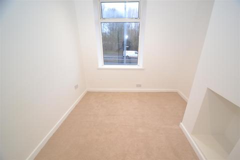 757 Wakefield Road, Bradford, BD4 7PT