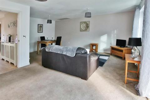 4 bedroom semi-detached house for sale - Warsash Road, Southampton