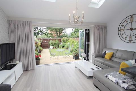 4 bedroom house to rent, The Carriages, Station Road, Handforth