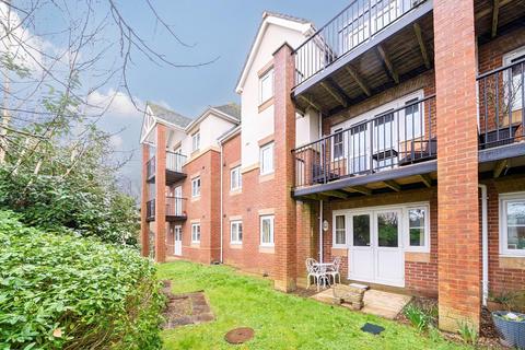 2 bedroom flat for sale, Hiltingbury Road, Chandler's Ford