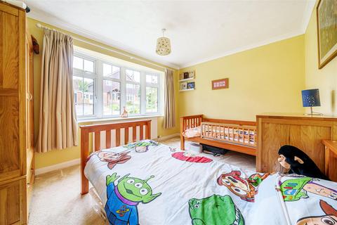10 Sand Close, West Wellow, Romsey, SO51 6RD
