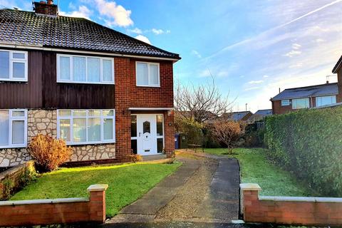 3 bedroom semi-detached house for sale - The Mount, Selby