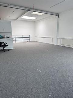 Warehouse to rent, Fourth Way, Wembley HA9 0LB