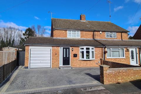 3 bedroom semi-detached house for sale, Waterdell, Leighton Buzzard