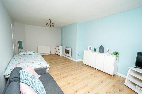 3 bedroom semi-detached house for sale, Waterdell, Leighton Buzzard