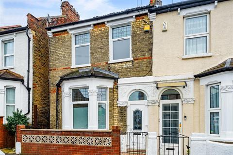 5 bedroom terraced house for sale, Thirsk Road, London