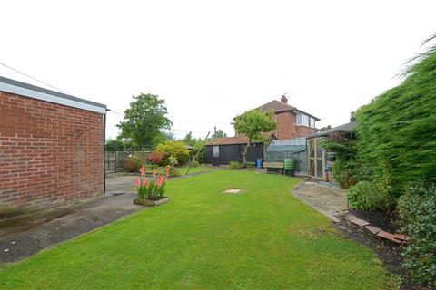 3 bedroom semi-detached house for sale, Rosedale, Sundorne, Shrewsbury