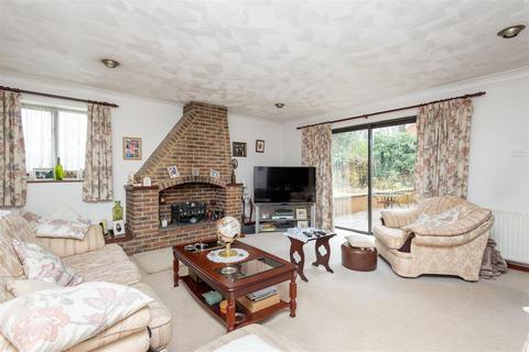 4 bedroom detached bungalow for sale, Leeds Road, Leeds LS25