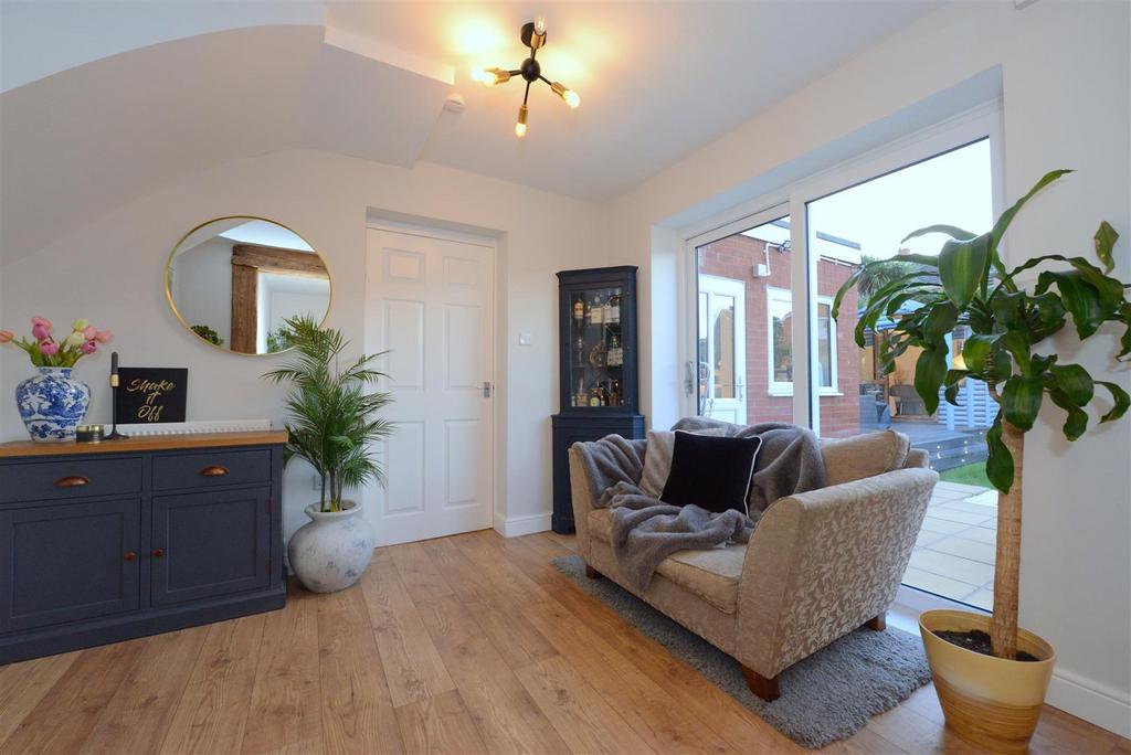 Green Lane, Bayston Hill, Shrewsbury 3 bed semidetached house for sale