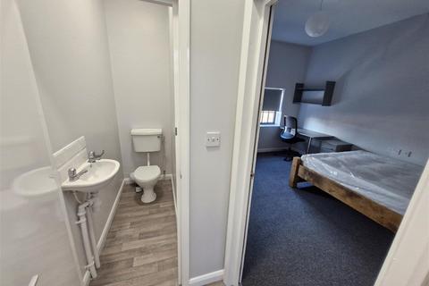 5 bedroom flat to rent, * £150 pppw including bills* Flat 2 Bath Inn 5 Bedroom Flat - 24/25 ACADEMIC YEAR