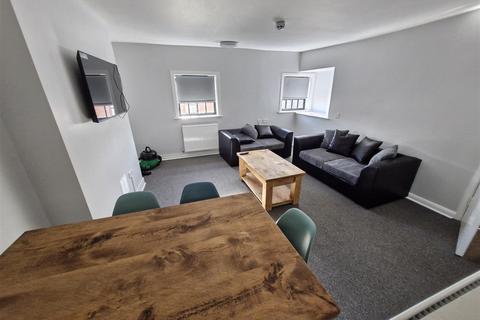 5 bedroom flat to rent, * £150pppw BILLS INCL - Bath Inn 5 Bedroom Flat - 24/25 ACADEMIC YEAR