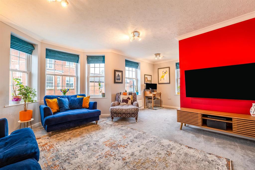 Lattimore Road, StratfordUponAvon 2 bed apartment for sale £190,000
