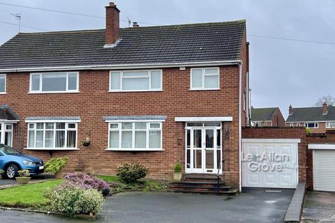 3 bedroom semi-detached house for sale, Hazeldene Road, Halesowen