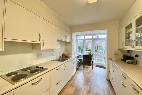 3 bedroom house for sale, Church Place, Ickenham