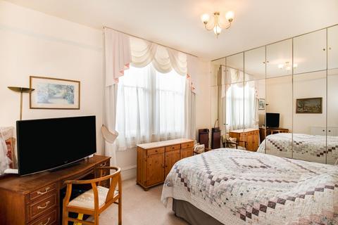 1 bedroom apartment for sale, Strayside Mews, Leeds Road, Harrogate, HG2 8AA