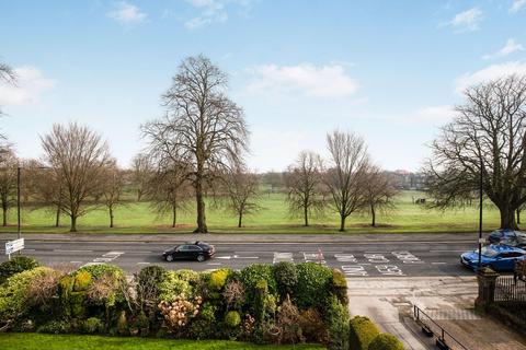 1 bedroom apartment for sale, Strayside Mews, Leeds Road, Harrogate, HG2 8AA