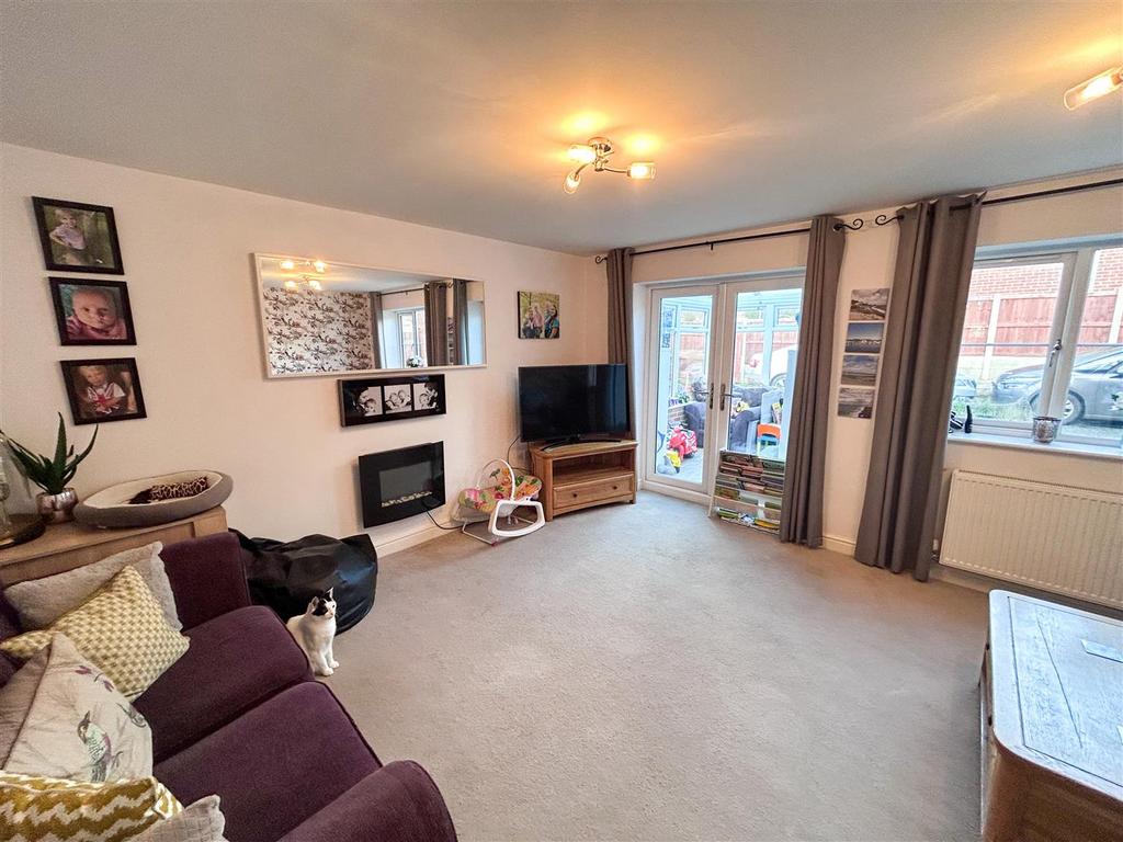 Chase Road, Bromley, DY5 4TT 3 bed detached house for sale £265,000