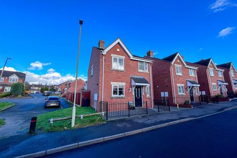 3 bedroom detached house for sale, Chase Road, Brierley Hill, DY5 4TT