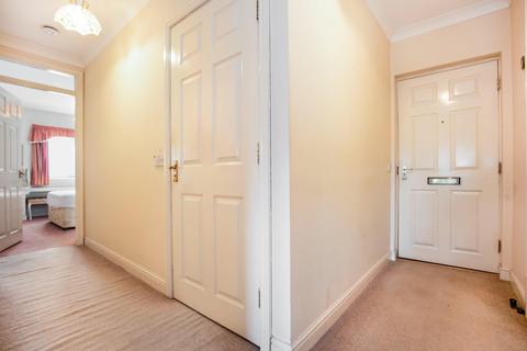 2 bedroom apartment for sale, Oak Tree Lodge, Harlow Manor Park, Harrogate, HG2 0QH