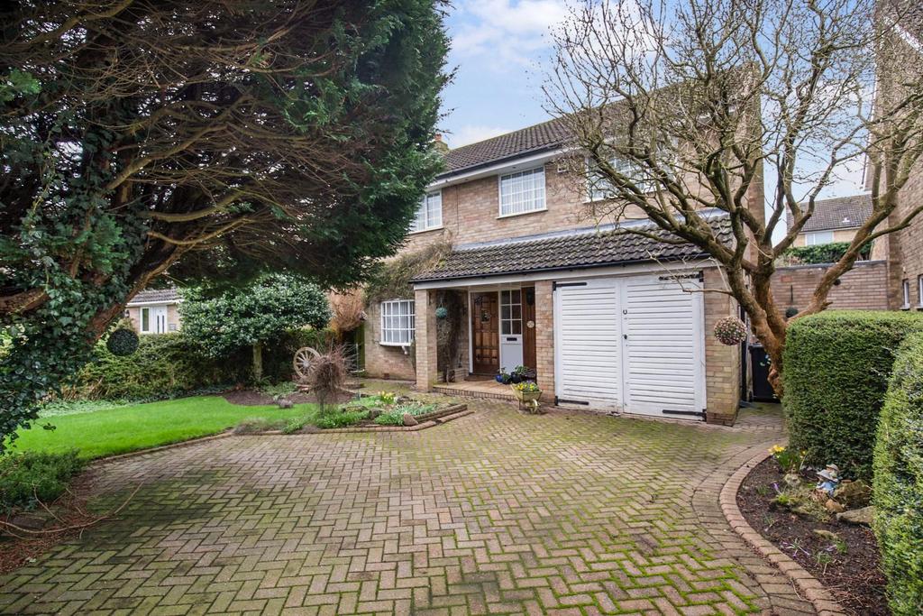 Boroughbridge Road, Knaresborough... 4 bed detached house for sale £
