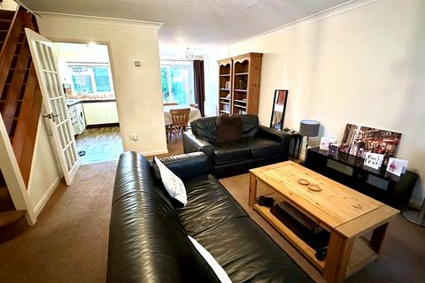 38 Berkeley Crescent, Frimley, Camberley, GU16 8YN