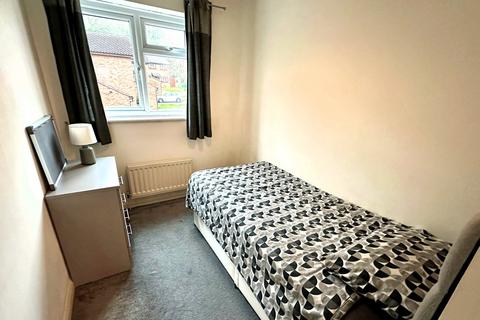 38 Berkeley Crescent, Frimley, Camberley, GU16 8YN