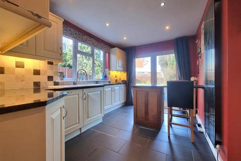 44 Lammas Close, Solihull, B92 8PA