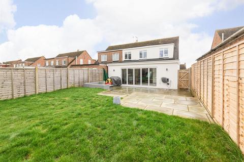 4 bedroom semi-detached house for sale, Edwin Road, Didcot