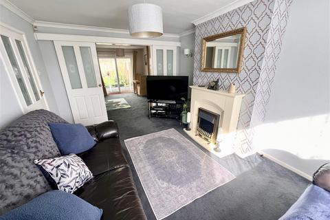 4 bedroom semi-detached house for sale - Blackford Road, Shirley, Solihull