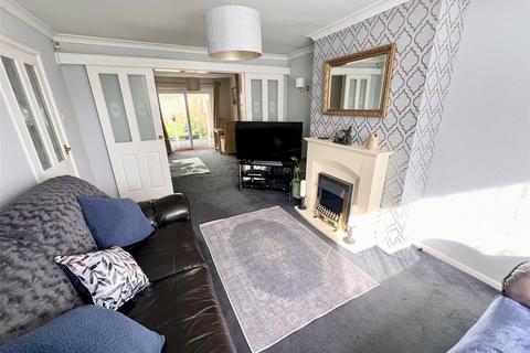 4 Blackford Road, Shirley, Solihull, B90 4BT
