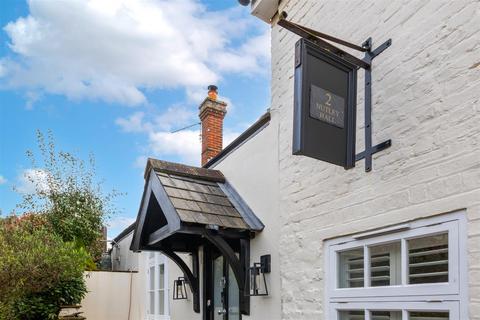 2 bedroom semi-detached house for sale, Nutley Lane, Reigate