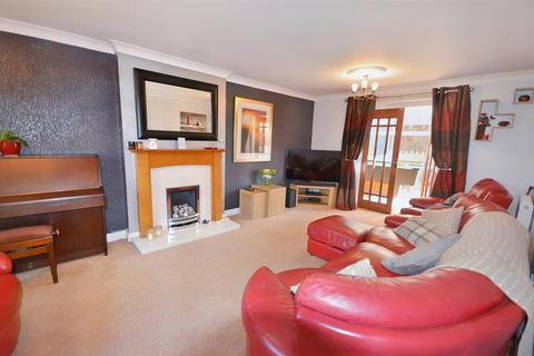 5 bedroom detached house for sale, Joules Drive, Stone