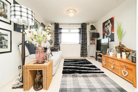 1 bedroom flat for sale, Old London Road, Hastings