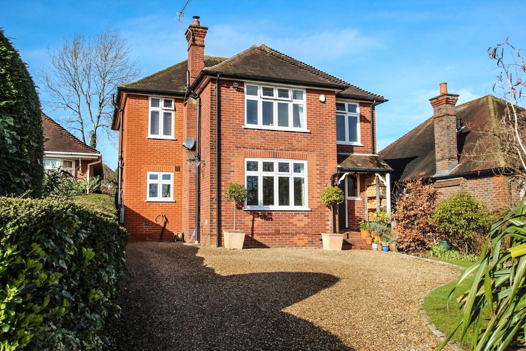 West Meads, Guildford 4 bed detached house for sale £1,095,000
