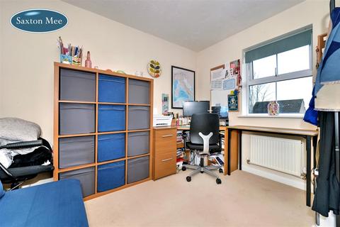 22 Grenoside Mount, Grenoside, Sheffield, S35 8SL