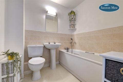 22 Grenoside Mount, Grenoside, Sheffield, S35 8SL