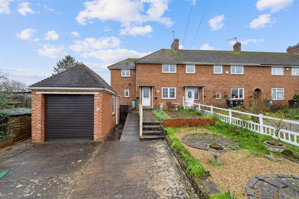 Townend Crescent, Stoke Goldington 3 bed end of terrace house for sale