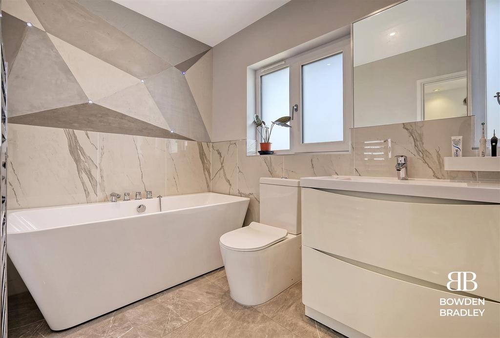 Bathroom/Shower Room