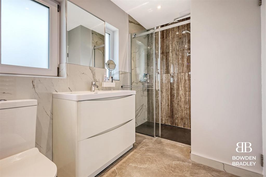 Bathroom/Shower Room