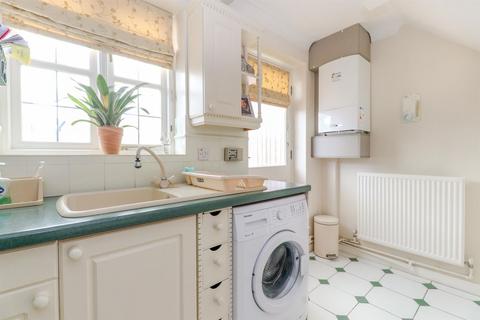 28 Westminster Gardens, London, E4 6ER