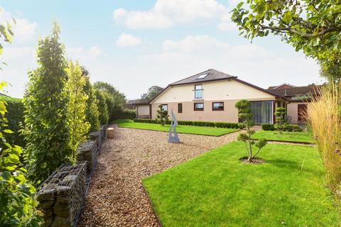 2 bedroom detached house for sale, Breidden Close, Oswestry, SY11 1TT