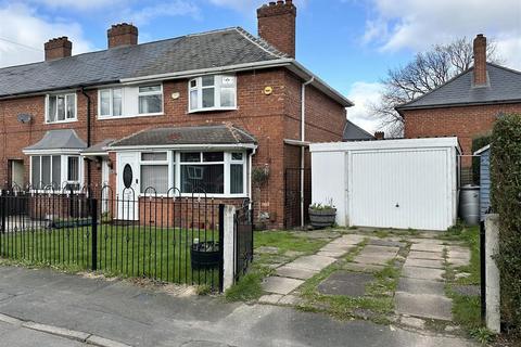 3 bedroom end of terrace house for sale, Baxter Gardens, Manchester