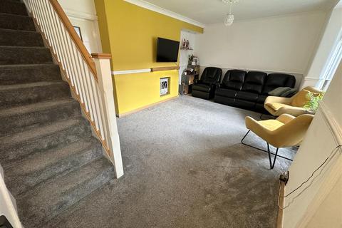 3 bedroom end of terrace house for sale - Baxter Gardens, Manchester