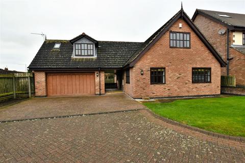 4 bedroom detached house for sale, Luthers Rise, Willerby, Hull