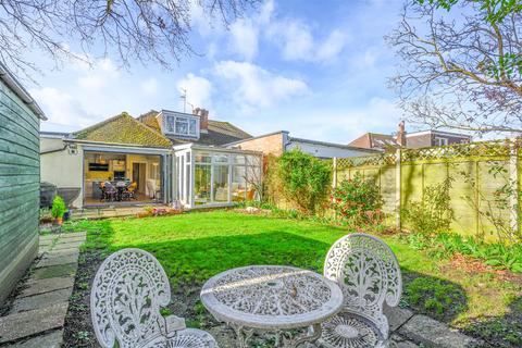 3 bedroom semi-detached bungalow for sale, King George Avenue, Walton-On-Thames