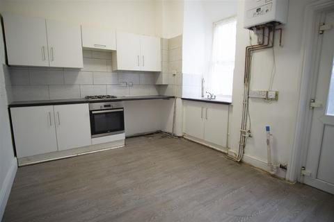 3 bedroom terraced house to rent - 3 Bed House To Let on Calverley Street, Preston